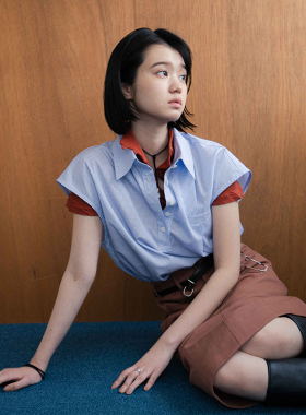 DOSORDONTS 浅蓝色格纹压口袋折叠弧形下摆Polo短袖衬衫2026春女