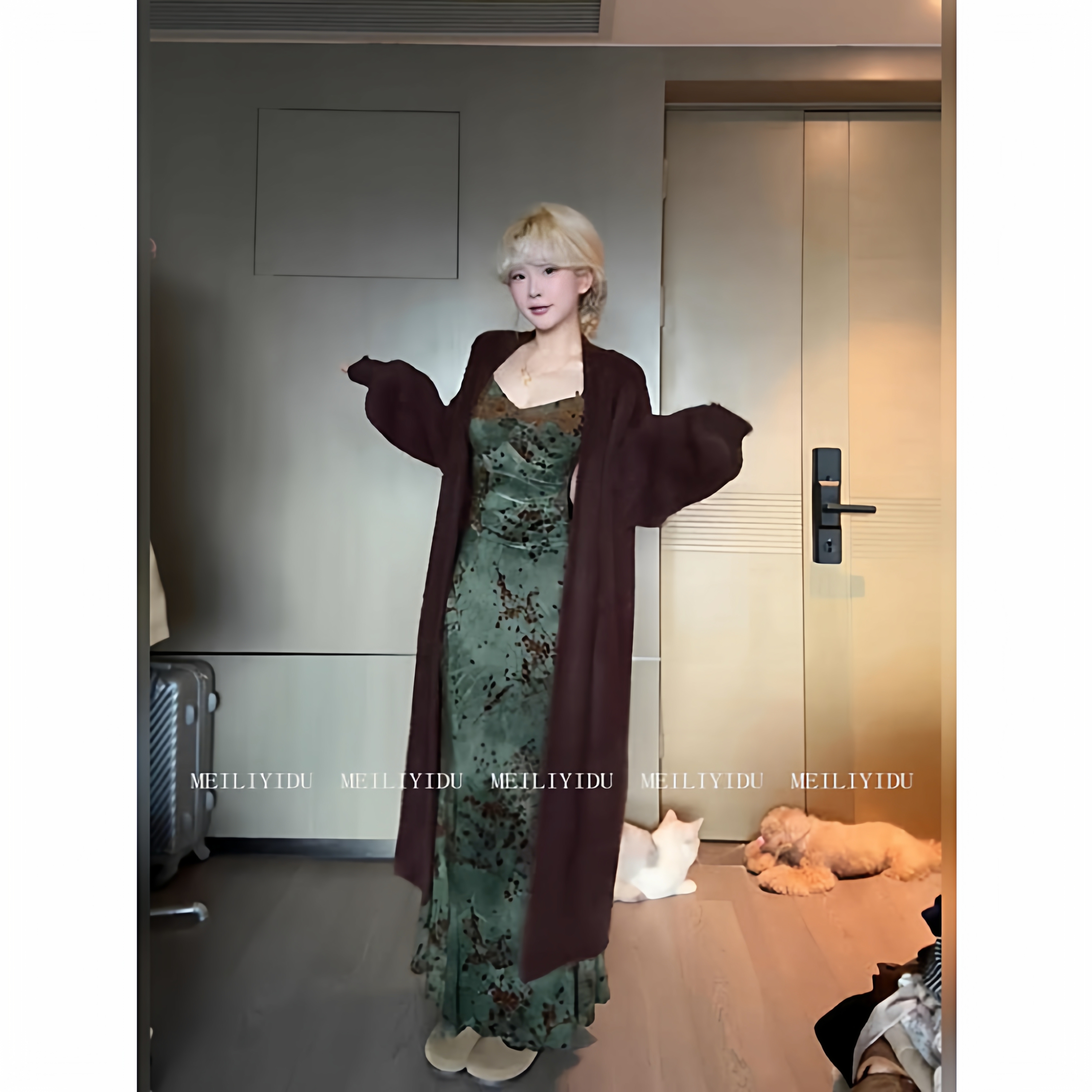 复古显瘦开衫收腰碎花吊带连衣裙