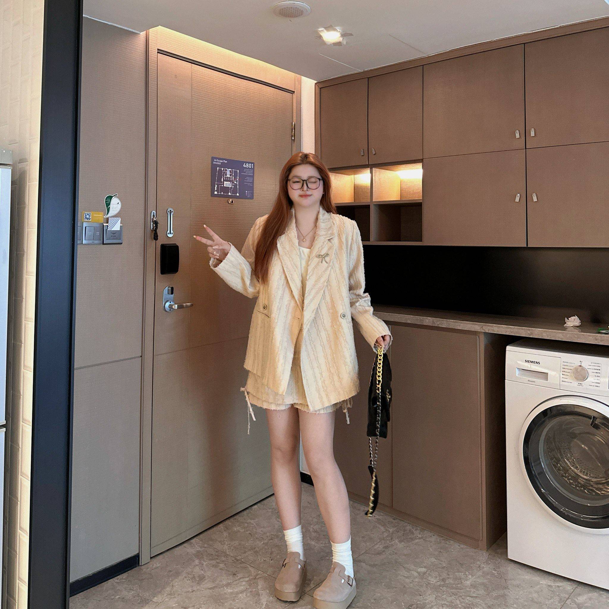 大码胖妹妹韩系小香风西装外套女春季新款百搭修身裙裤时尚两件套,女装/女士精品,时尚套装,淘宝优惠券,粉丝福利购,淘宝优惠卷