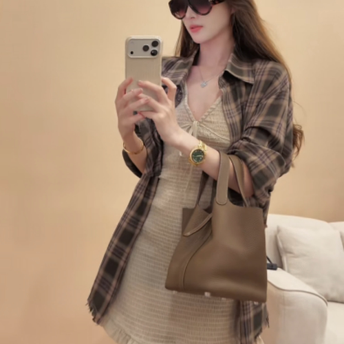 大码胖MM韩式小众修身显瘦V领吊带纯欲连衣裙配百搭格子衬衫套装