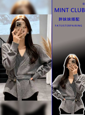 大码复古风灰色V领系带收腰上衣女胖mm秋冬新款休闲显瘦套头毛衣
