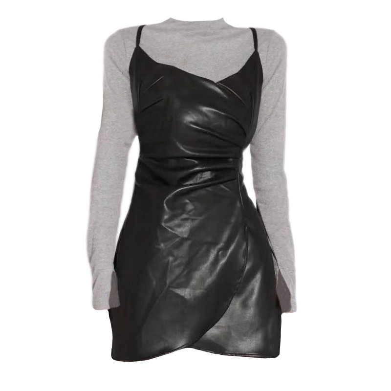 甜辣风黑色褶皱吊带皮裙打底衫