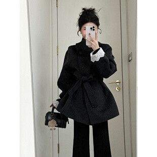 大码胖mm黑色短款毛呢外套春季系带收腰高级感巨好看呢子大衣外套