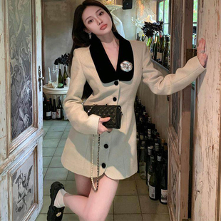 大码胖MM法式小香风长袖连衣裙女装春季千金感单排扣气质短款裙子