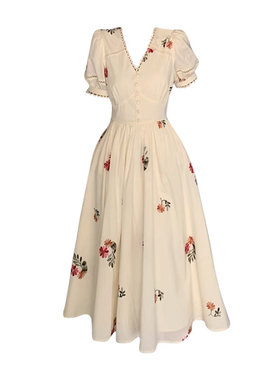 大码胖妹妹法式复古泡泡袖刺绣碎花连衣裙女夏季收腰显瘦遮肉裙子