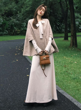 大码胖mm韩系温柔风针织斗篷连衣裙两件套女秋季新款宽松时尚套装