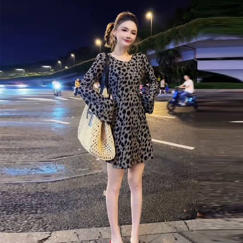 大码女装胖MM韩系设计感纯欲豹纹连衣裙夏季收腰显瘦喇叭袖A字裙