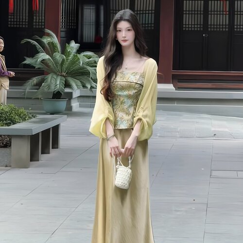 吊带上衣夏季薄款开衫半身裙套装