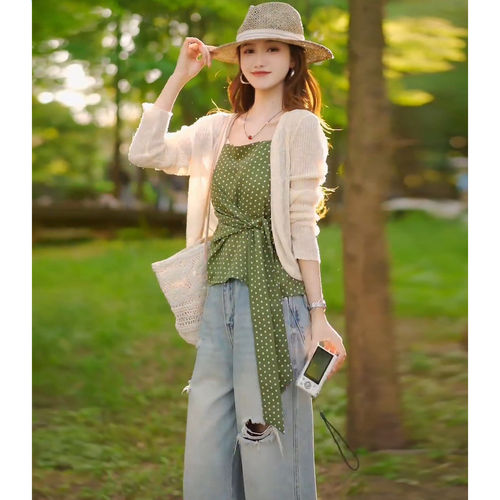 大码胖mm通勤穿搭夏季女设计感绑带背心吊带+长袖针织开衫两件套