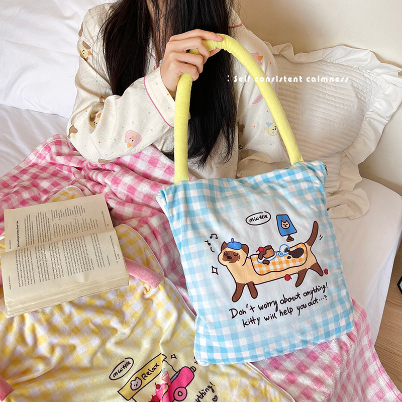 毯子抱枕二合一可折叠便携式两用办公室午睡