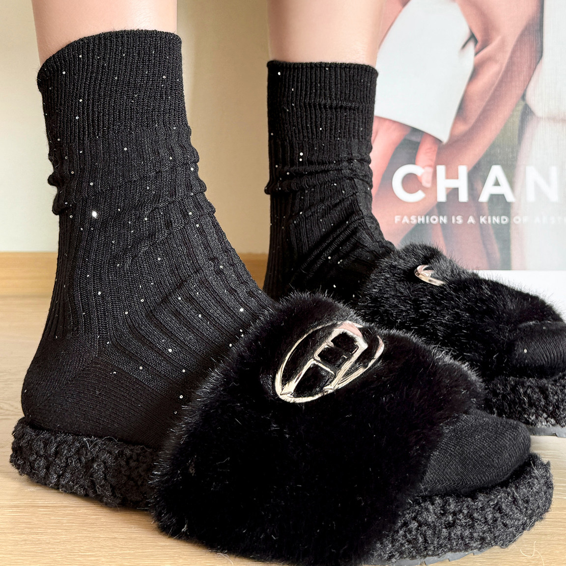 袜say 2025秋冬新款女袜简约风纯色细闪小亮片中筒袜轻奢堆堆袜潮