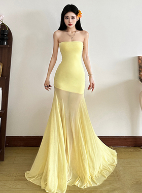 怪诞女孩 温柔风淡黄色网纱绝美抹胸连衣裙女 大裙摆度假沙滩长裙