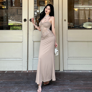 怪诞女孩 扭结褶皱包臀鱼尾裙 御姐风卡其色蕾丝拼接吊带连衣裙女