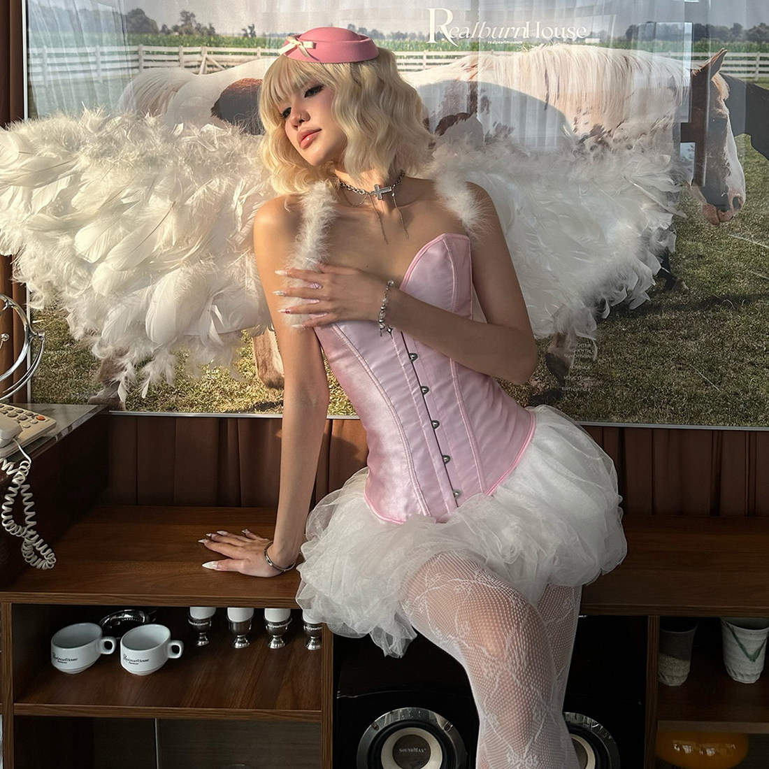 怪诞女孩 法式甜美宫廷束腰缎面抹胸背心女 减龄百搭修身外穿上衣,女装/女士精品,抹胸,淘宝优惠券,粉丝福利购,淘宝优惠卷