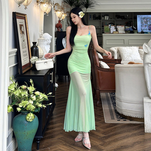 怪诞女孩 森系御姐风薄荷绿网纱吊带连衣裙女 气质修身包臀鱼尾裙