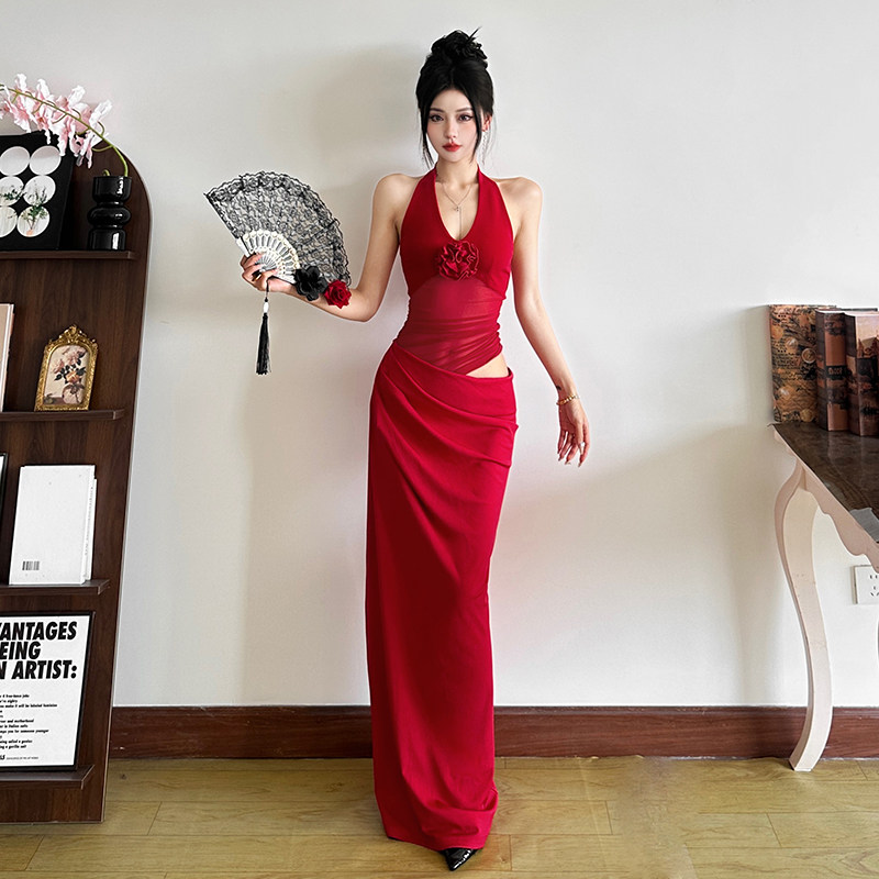 【国色天香】红色V领挂脖连衣裙