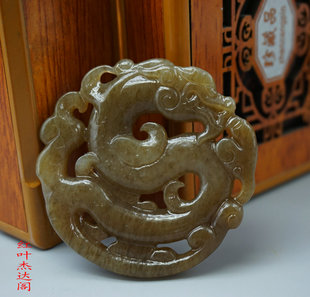 和田玉龙糖黄玉龙玉佩男女款和田糖玉龙挂件吊坠生肖龙型镂空玉佩