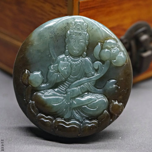 和田玉糖青玉俏色莲花观音