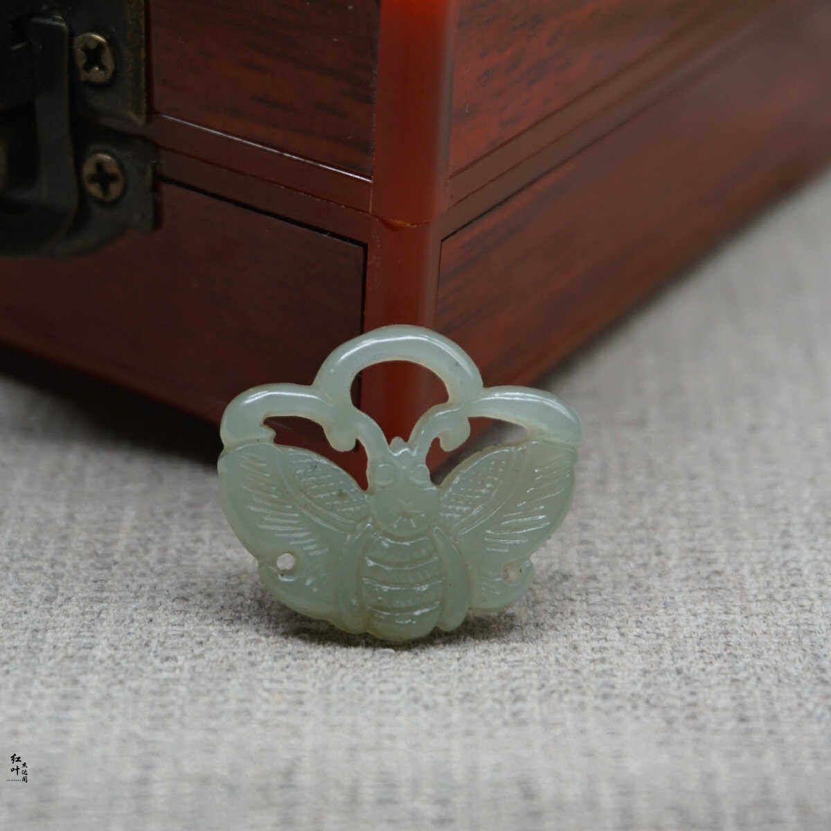 天然和田玉双面镂空蝴蝶吊坠小配饰玉男女款汉服玉佩玉石项链挂件