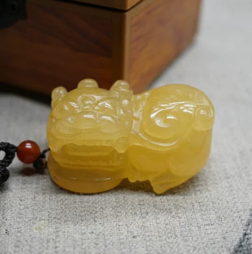 Украшение в форме дракона из провинции Юньнань, трехмерная резная подвеска подходит для мужчин и женщин