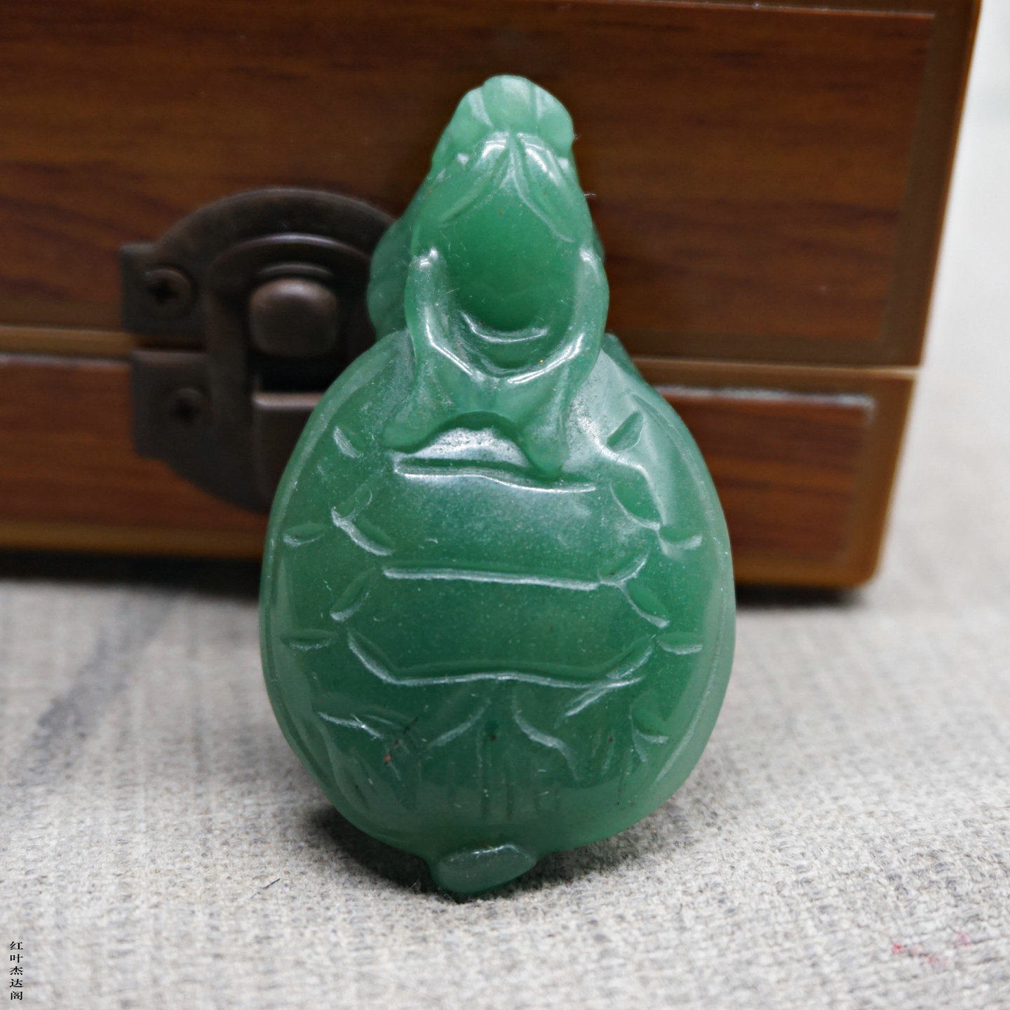 东陵玉双面雕刻龙龟吊坠手工雕刻