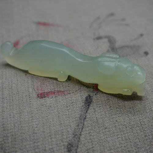 天然岫玉复古虎符玉老虎玉把件