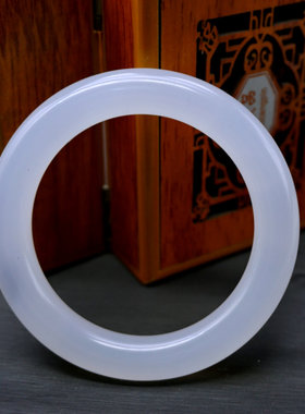 高冰种白色细款少女风大小号玉髓