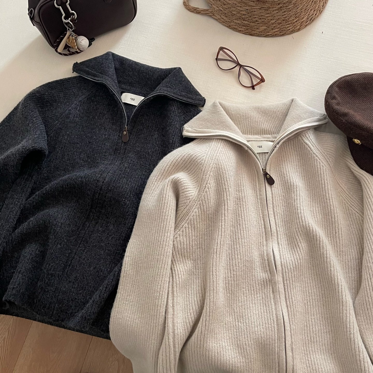 韩代@e*g 复古皮标拉链立领/翻领两穿加厚坑条针织毛衣外套