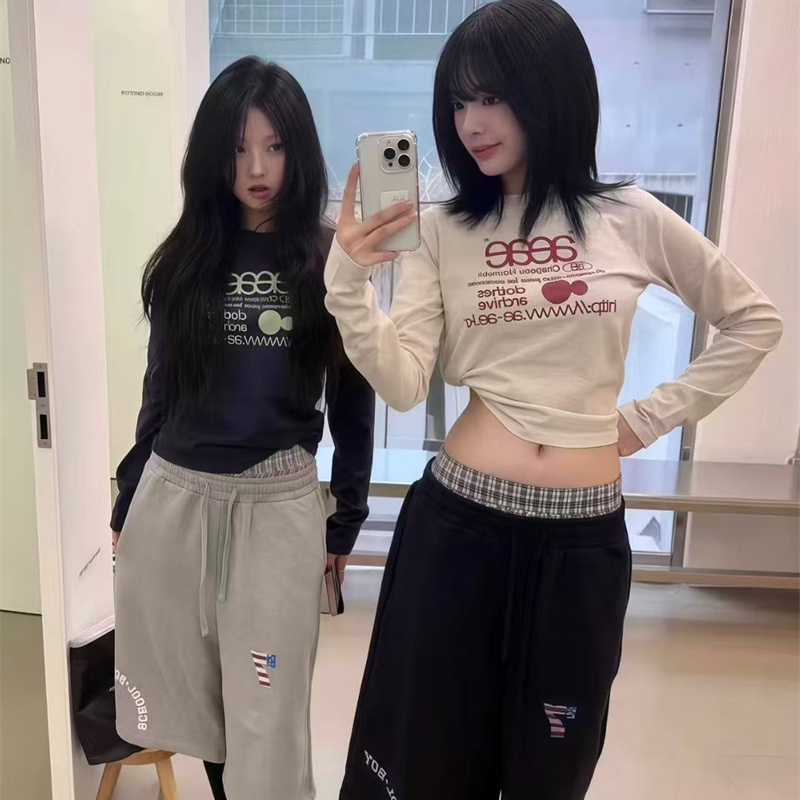 韩代@ae* 韩妹人手一件！撞色字母印花合身显瘦圆领长袖打底上衣