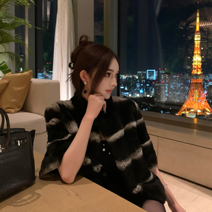 viola【千金龙猫】20W私服 D家富家千金小个子高级龙猫皮草外套女