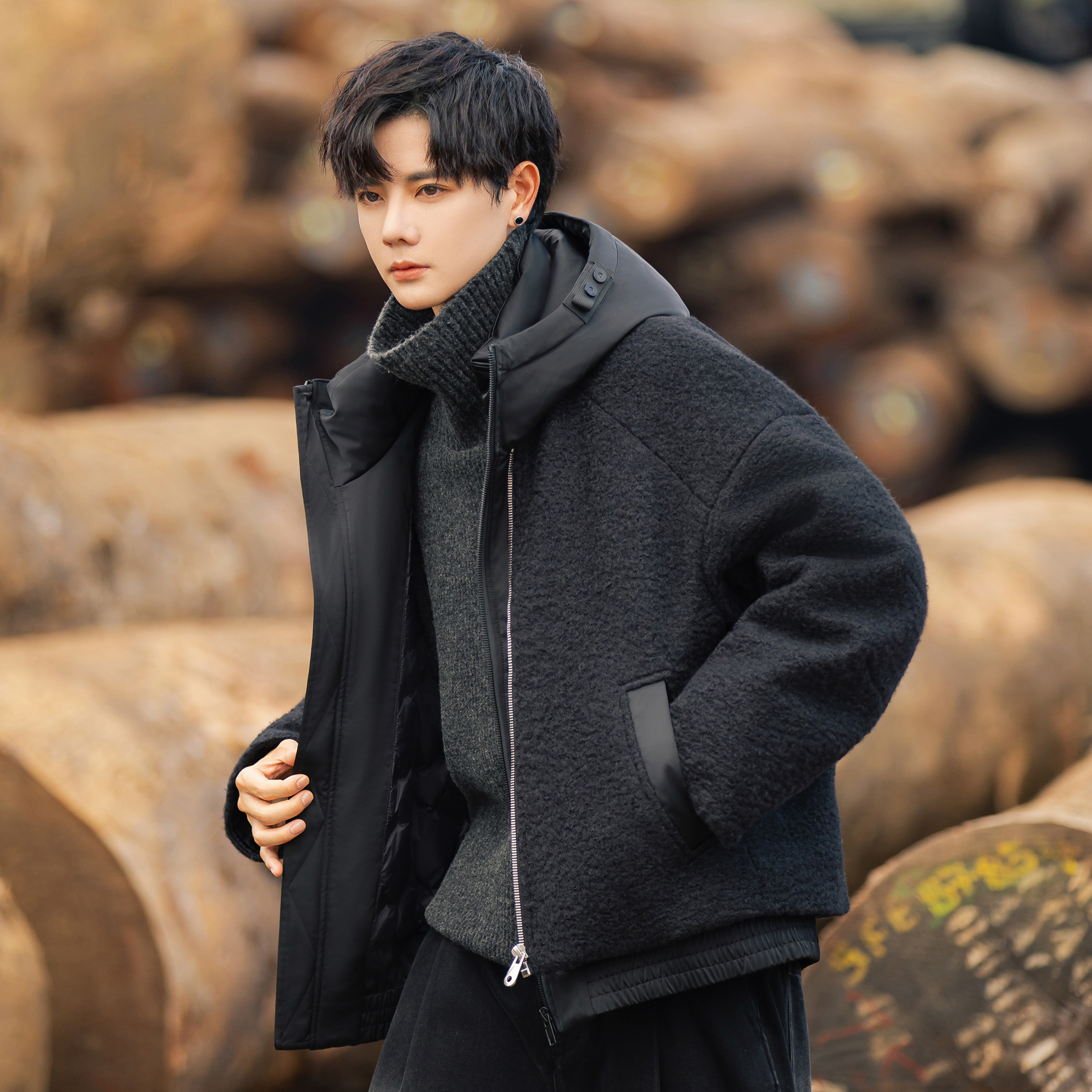 2025新款男士连帽短款羽绒服外套