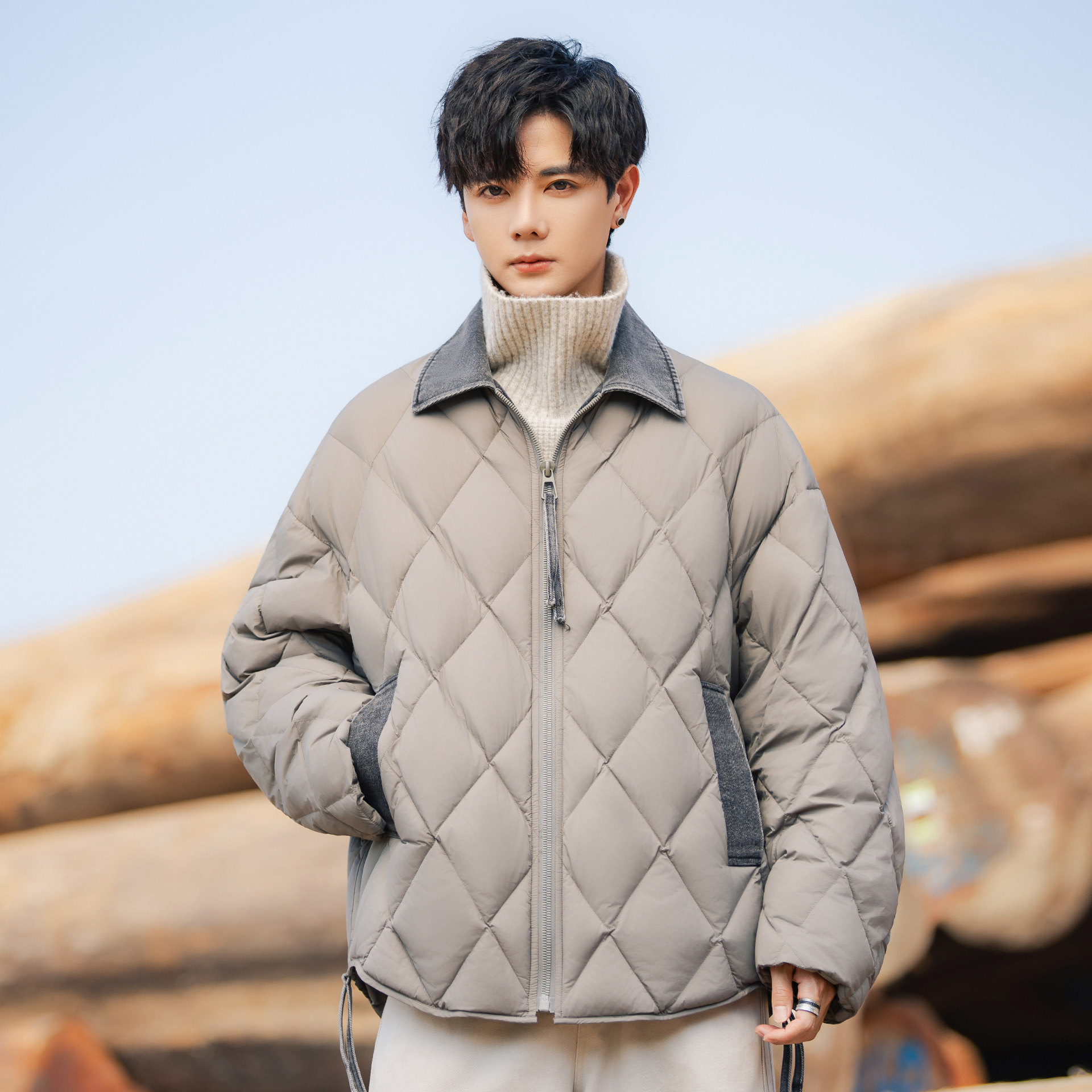 白鸭绒菱格羽绒服男款2025年新款翻领休闲男士外套短款轻薄上衣潮