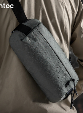 tomtoc斜挎包男款通勤上班挎包男士外出便携包包单肩包胸包T21