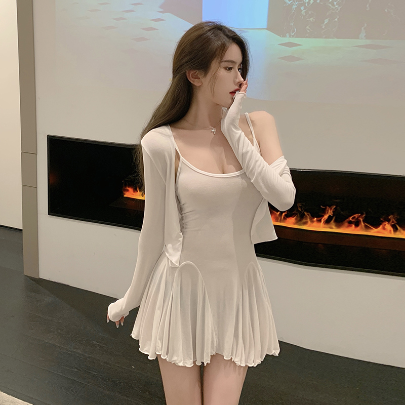 纯欲吊带裙辣妹裙子高级两件套
