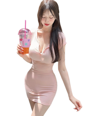 纯欲包臀裙显身材性感辣妹连衣裙