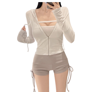 穿搭纯欲性感抹胸上衣卫衣连帽长袖短外套修身开衫辣妹两件套装女