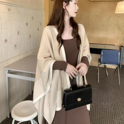 早秋女士老钱风斗篷披肩针织开衫