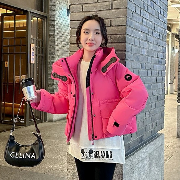 今年流行爆款高级感羽绒服女冬季