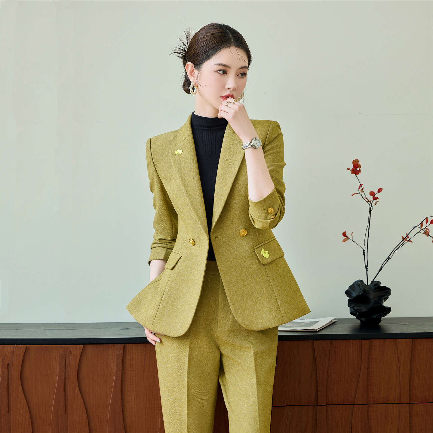 高端黄色西装套装女春秋双排扣修身通勤职场女主轻熟风西服套裤,女装/女士精品,时尚套装,淘宝优惠券,粉丝福利购,淘宝优惠卷