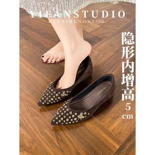 羊皮版~复古咖色尖头时尚女鞋女秋满钻蜜蜂点缀绒面通勤浅口单鞋