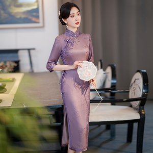 桑蚕丝旗袍长款秋季2023年新款重磅真丝原创设计优雅复古紫色提花