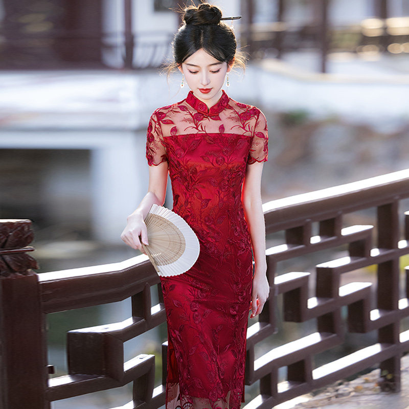 水溶绣花蕾丝红色送考改良旗袍夏季短款小个子年轻款少女日常可穿