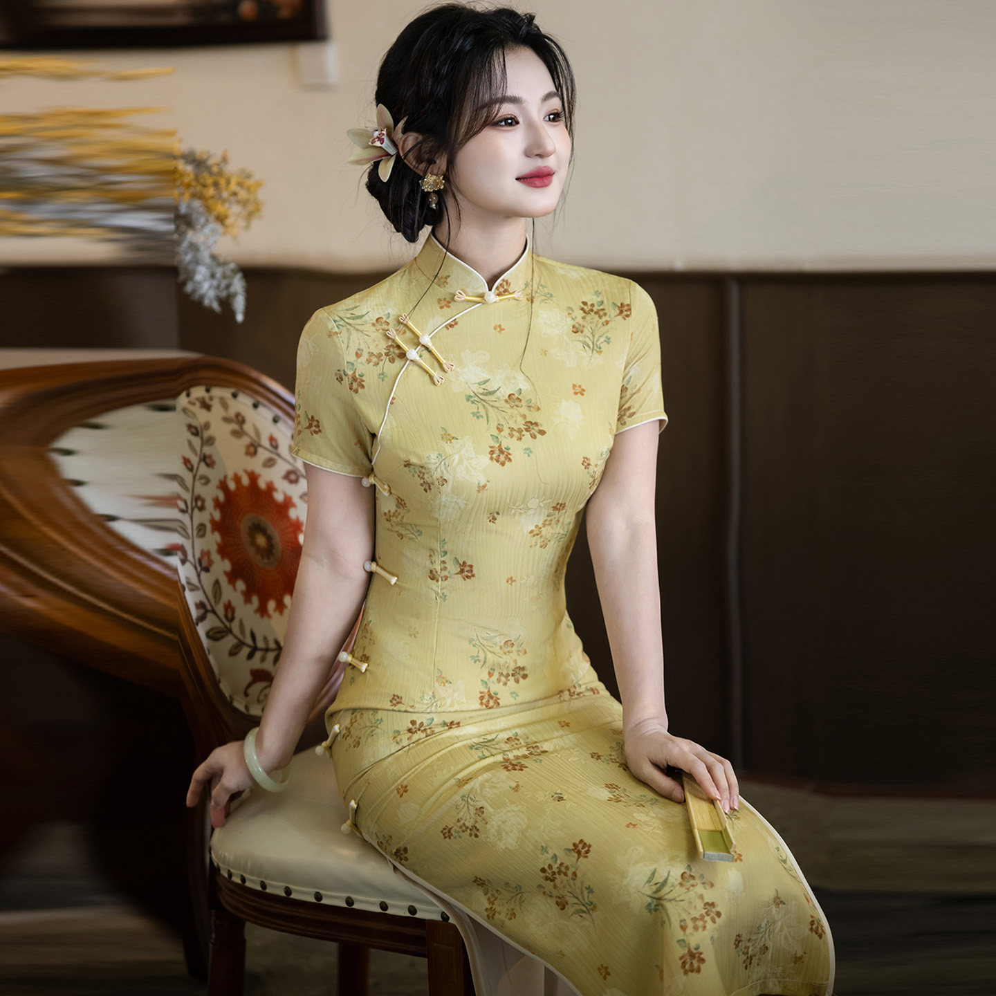 黄色压皱提花短袖旗袍裙女夏季2026新款新中式改良年轻款修身收腰