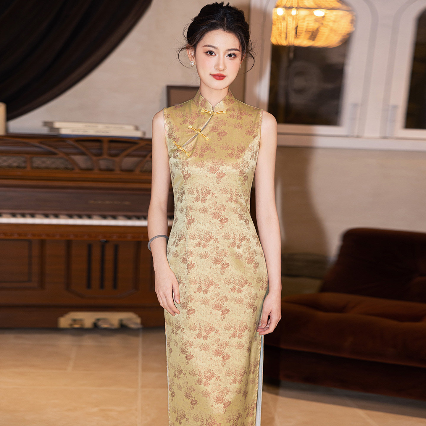 现代无袖旗袍女改良时尚年轻款2025新款夏日常复古高端大气上档次