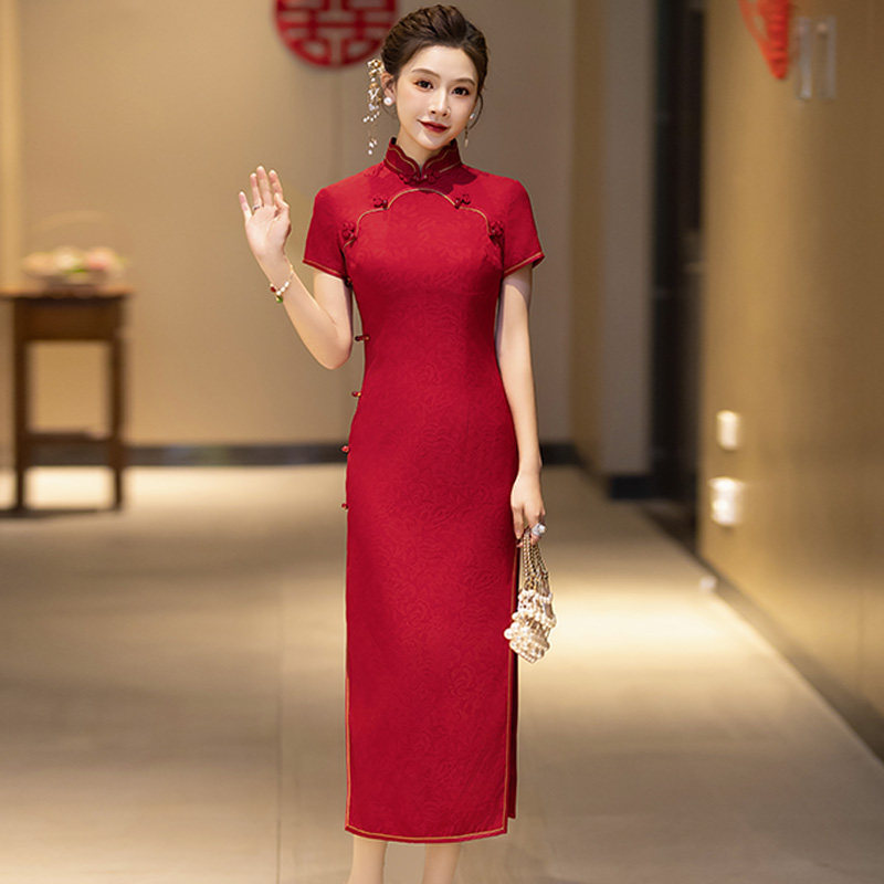 红色年轻款高端真丝旗袍夏婚礼服