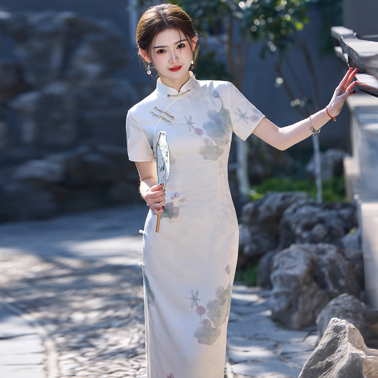 江南国风新中式旗袍2025新款夏季高端大气上档次年轻款女日常可穿