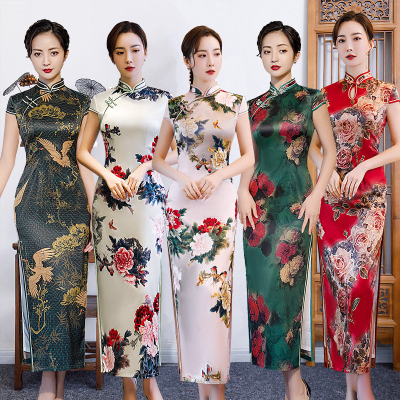 新式旗袍夏天年轻款2026年新款中长款气质中年女妈妈性感表演宴会