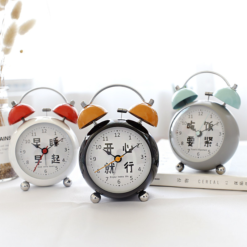 派派妞简约马卡龙色创意学生床头闹钟 金属可爱桌面静音卧室闹表
