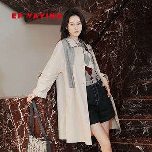 EP雅莹2025秋冬新款 citywalk廓形翻领浅色风衣外套7302A 女装