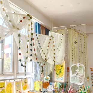 幼儿园美工区环创吊饰班级布置教室区域隔断手工走廊空中装饰纱幔